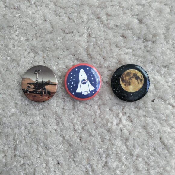 Lot of (3) NASA 1" Pins - Mars Rover, Space Shuttle & Moon VGUC - Picture 1 of 4